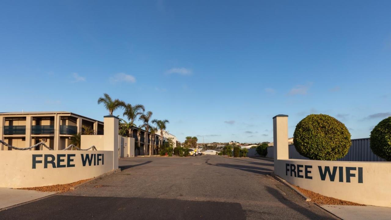 Sails Geraldton Accommodation Exterior photo